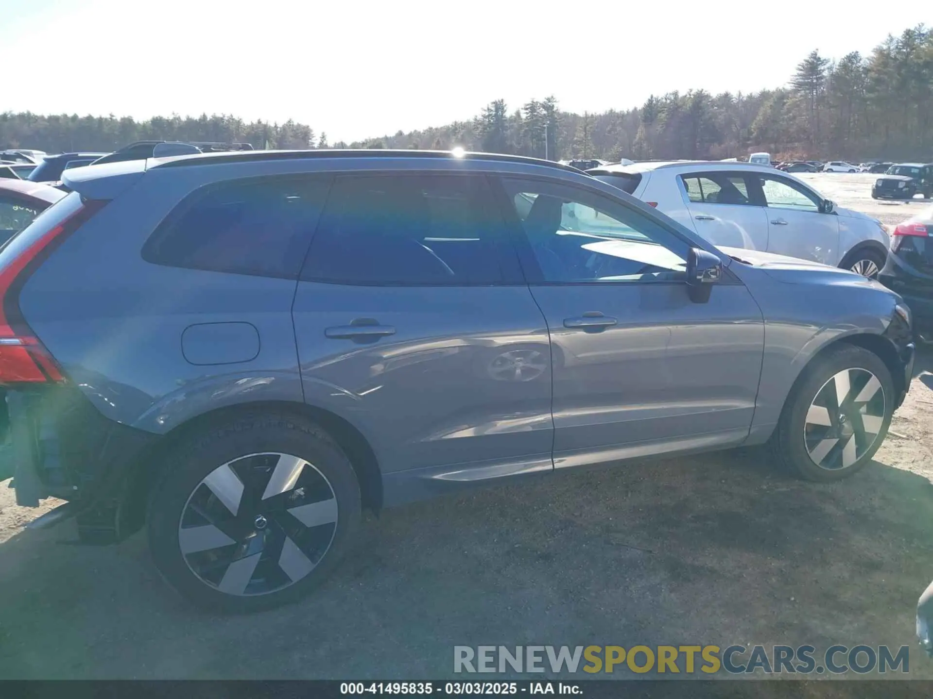 13 Фотография поврежденного автомобиля YV4H60DL0R1918759 VOLVO XC60 RECHARGE PLUG-IN HYBRID 2024