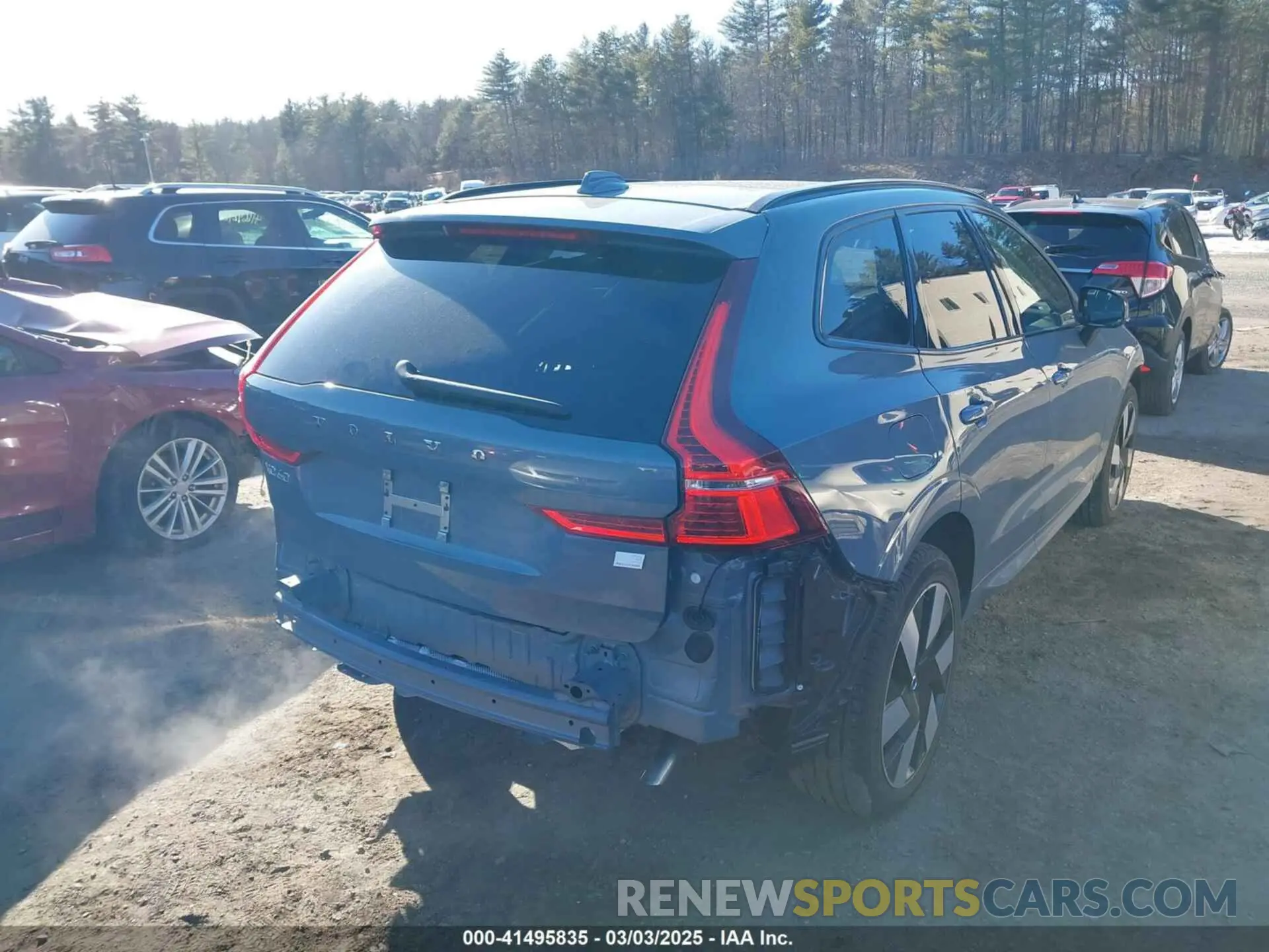 4 Фотография поврежденного автомобиля YV4H60DL0R1918759 VOLVO XC60 RECHARGE PLUG-IN HYBRID 2024