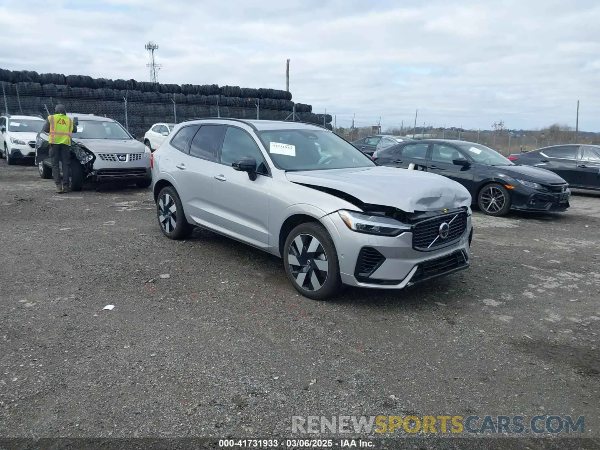 1 Фотография поврежденного автомобиля YV4H60DL1R1763252 VOLVO XC60 RECHARGE PLUG-IN HYBRID 2024