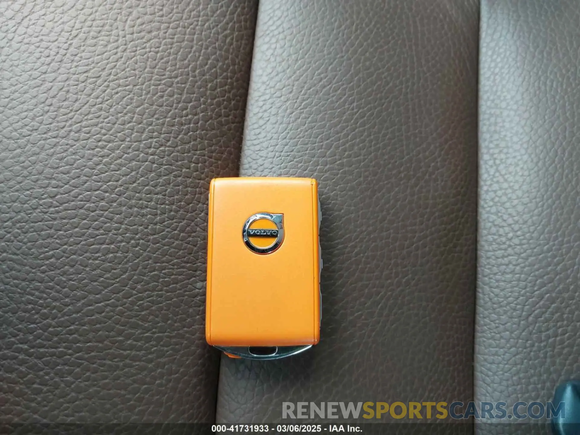 11 Фотография поврежденного автомобиля YV4H60DL1R1763252 VOLVO XC60 RECHARGE PLUG-IN HYBRID 2024