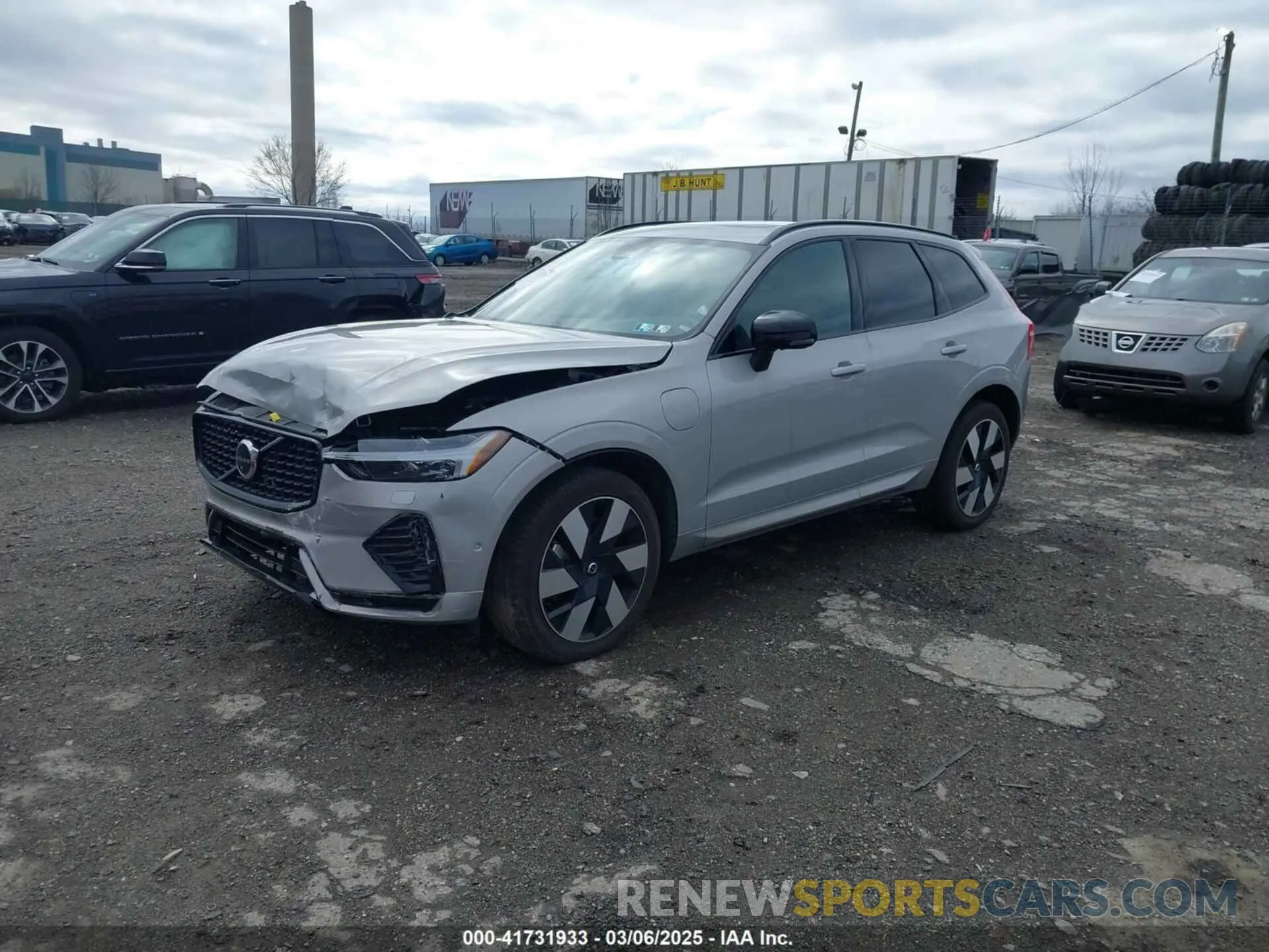 2 Фотография поврежденного автомобиля YV4H60DL1R1763252 VOLVO XC60 RECHARGE PLUG-IN HYBRID 2024
