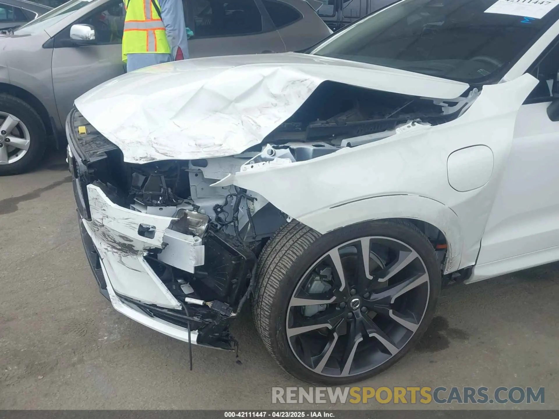6 Photograph of a damaged car YV4H60DM9R1805451 VOLVO XC60 RECHARGE PLUG-IN HYBRID 2024