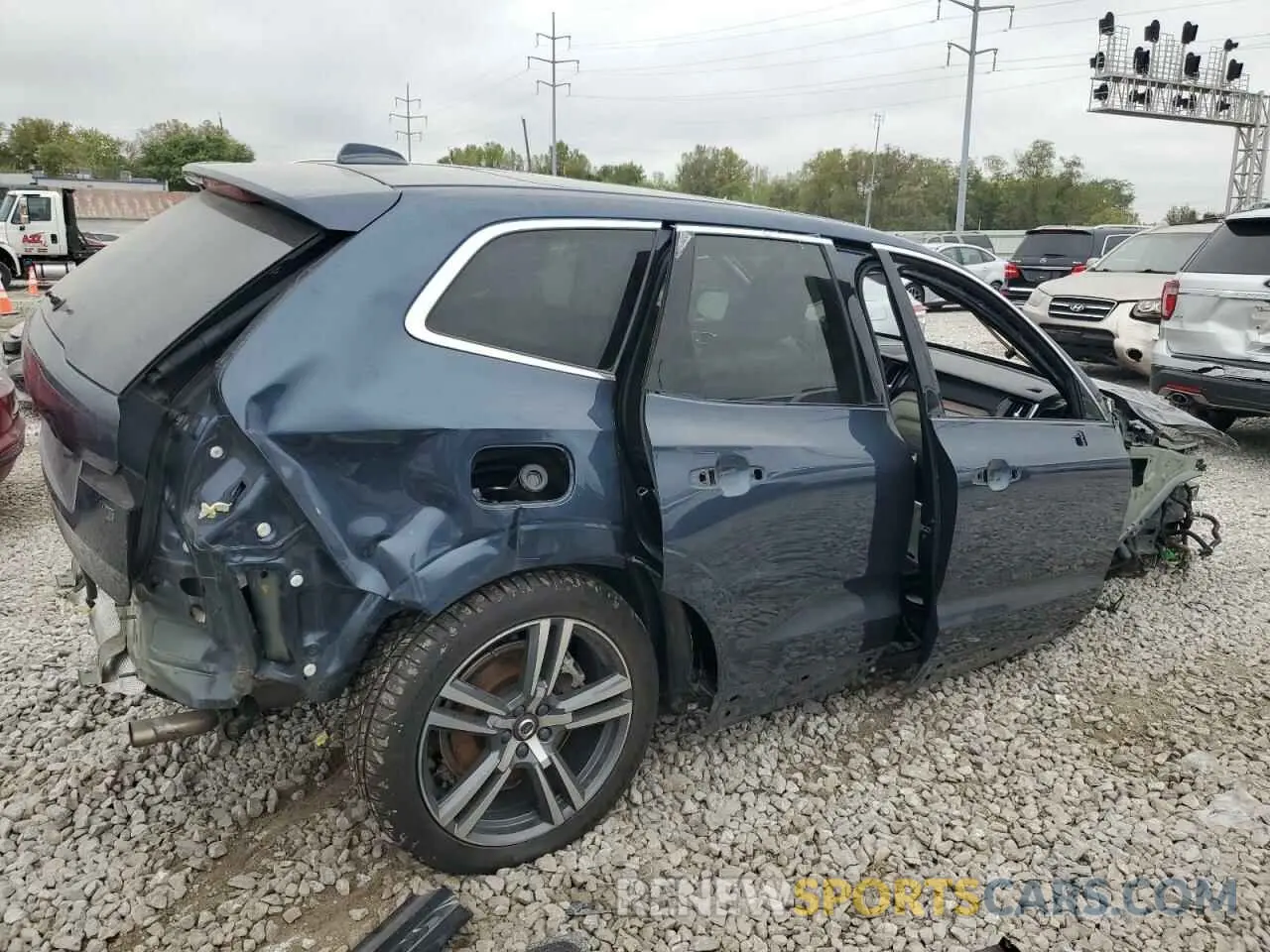 3 Фотография поврежденного автомобиля YV4BR0DK0M1861962 VOLVO XC60 T8 RE 2021