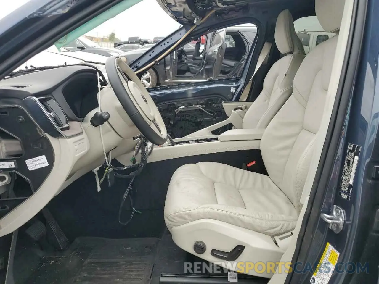 7 Фотография поврежденного автомобиля YV4BR0DK0M1861962 VOLVO XC60 T8 RE 2021