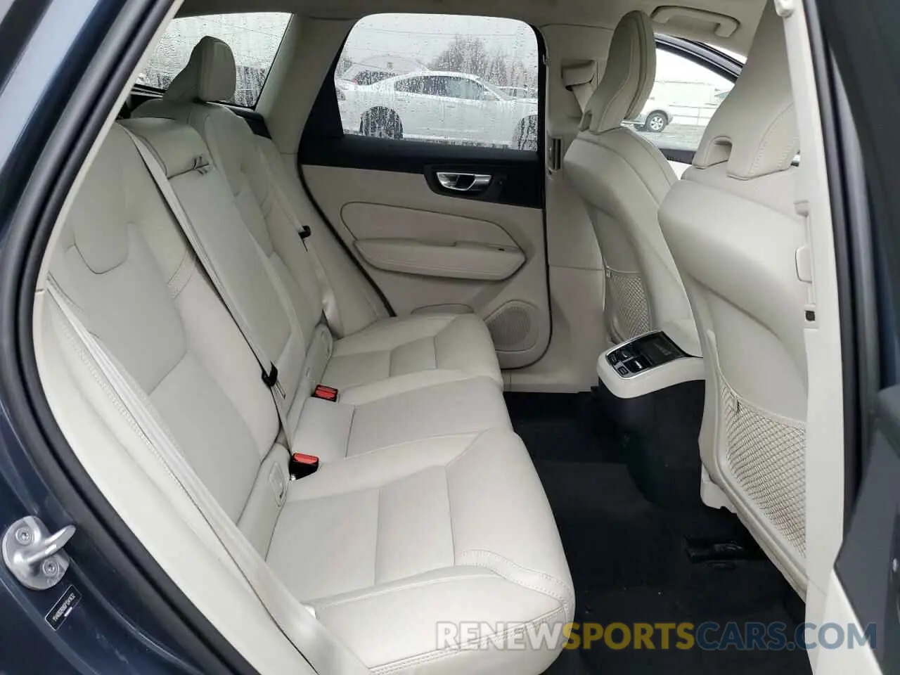 11 Фотография поврежденного автомобиля YV4062RX6P1341432 VOLVO XC60 ULTIM 2023