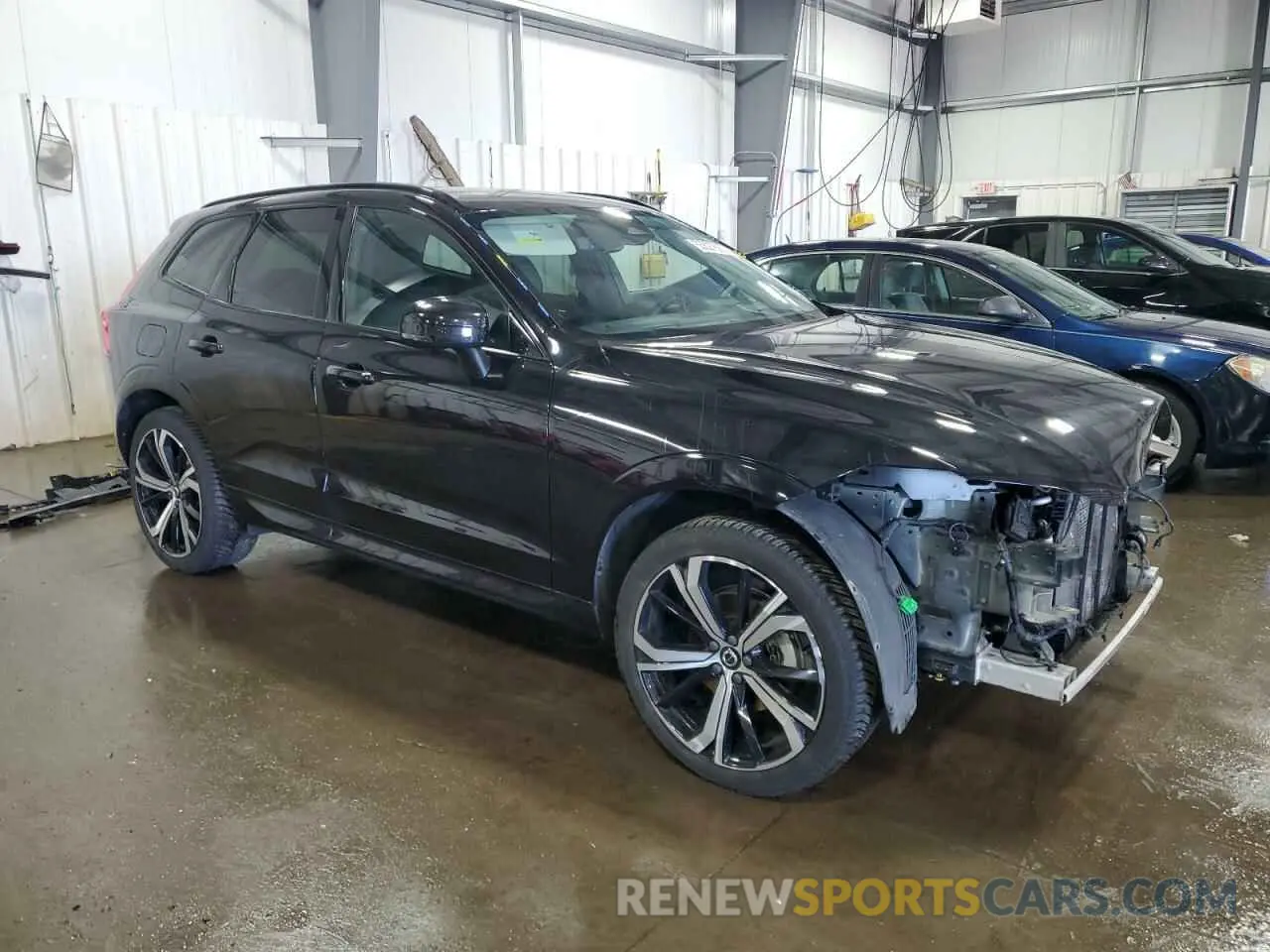 4 Photograph of a damaged car YV4L12RX9P1195104 VOLVO XC60 ULTIM 2023