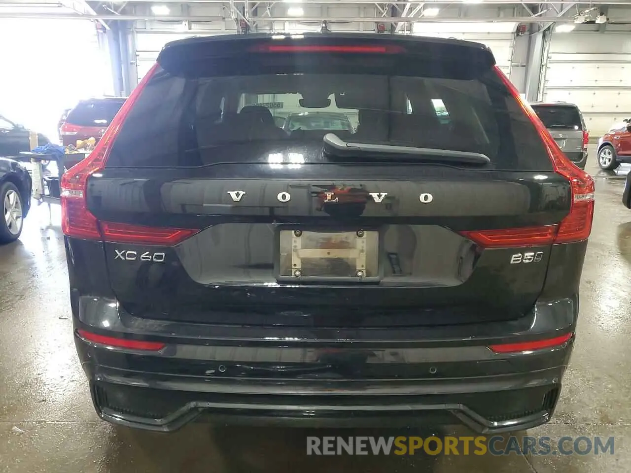 6 Photograph of a damaged car YV4L12RX9P1195104 VOLVO XC60 ULTIM 2023