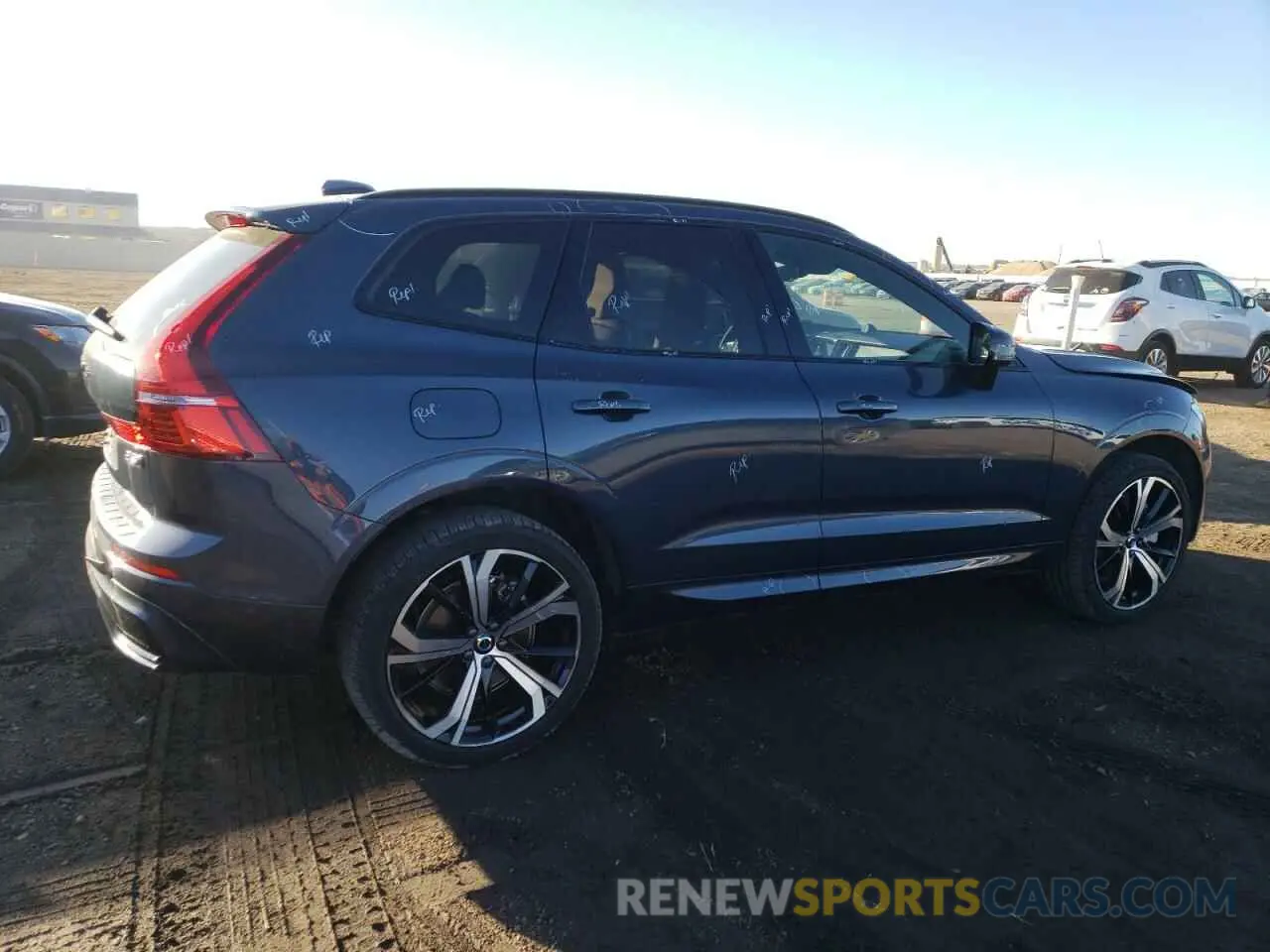 3 Фотография поврежденного автомобиля YV4L12RM5R1819103 VOLVO XC60 ULTIM 2024