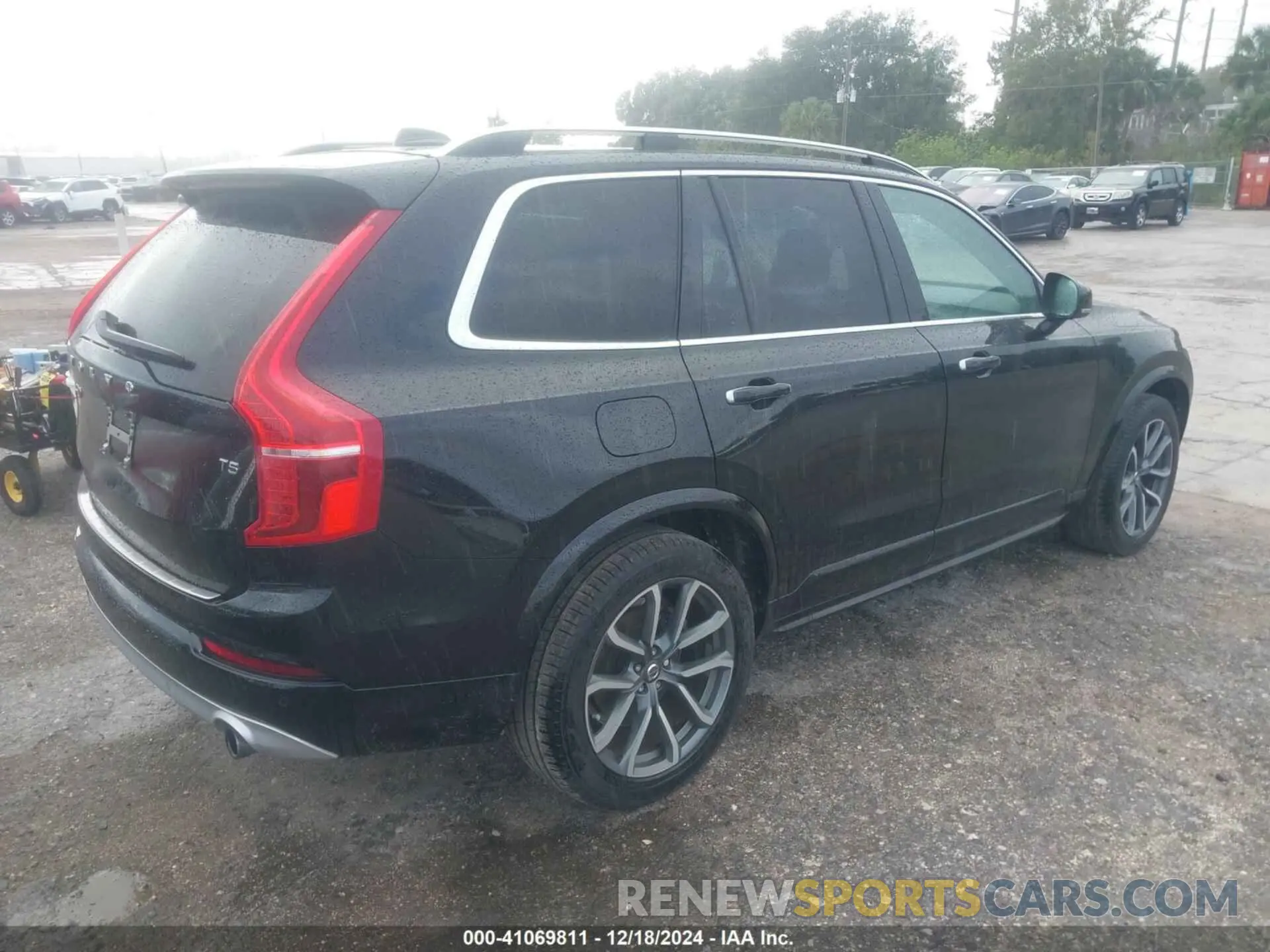 4 Photograph of a damaged car YV4102CK0K1505012 VOLVO XC90 2019