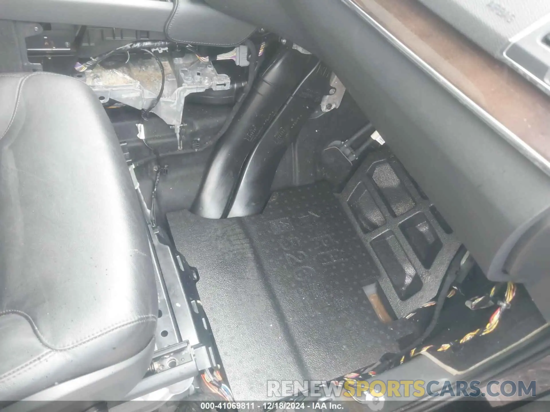 6 Photograph of a damaged car YV4102CK0K1505012 VOLVO XC90 2019