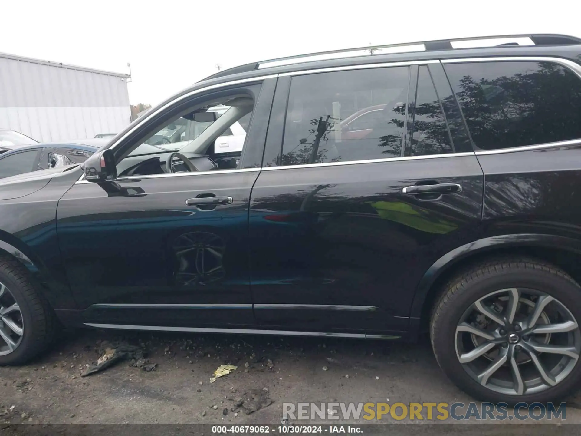 14 Photograph of a damaged car YV4102CK4K1479921 VOLVO XC90 2019