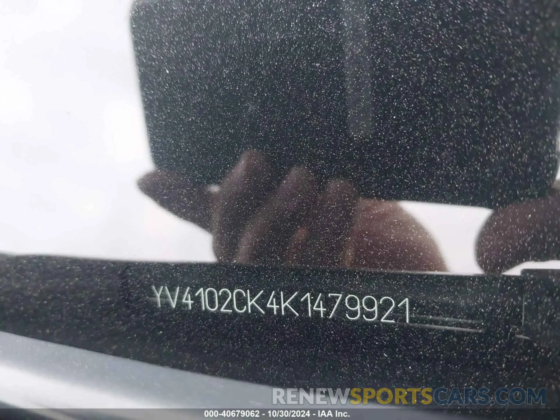 9 Photograph of a damaged car YV4102CK4K1479921 VOLVO XC90 2019