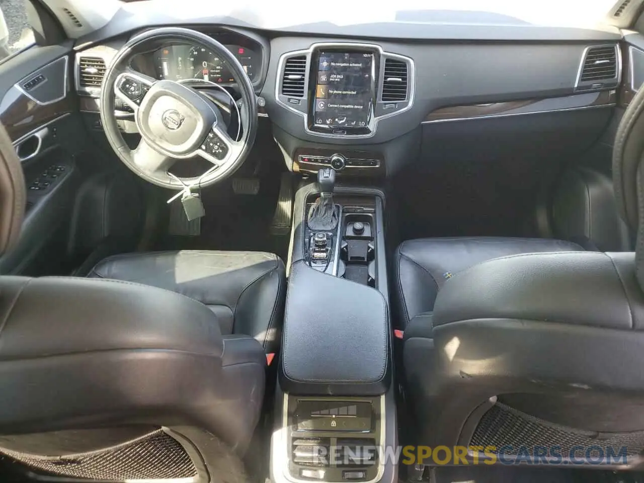 8 Photograph of a damaged car YV4102CKXK1495797 VOLVO XC90 2019