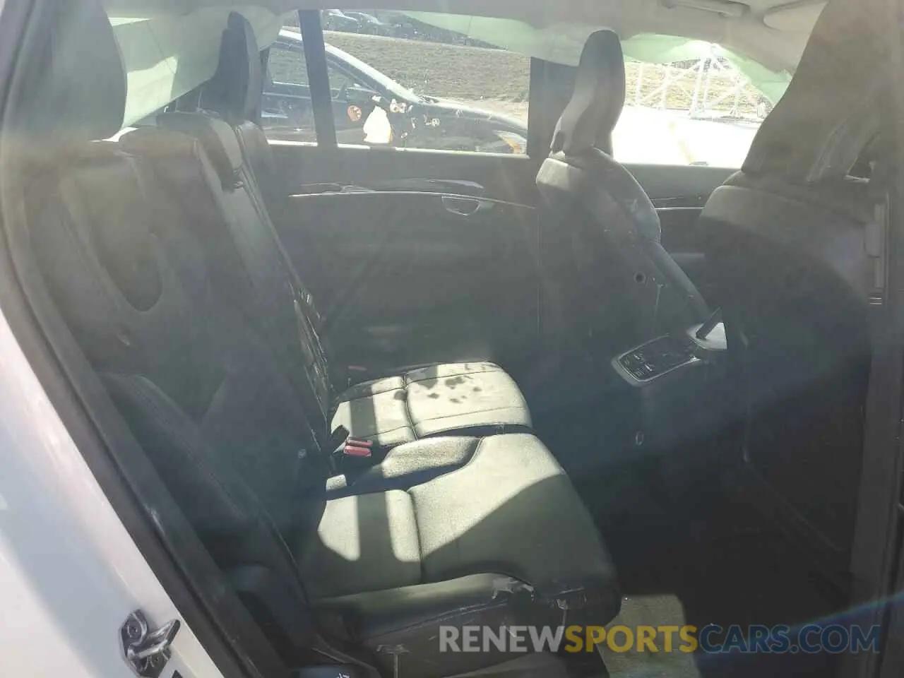 12 Photograph of a damaged car YV4102PK1K1515896 VOLVO XC90 2019