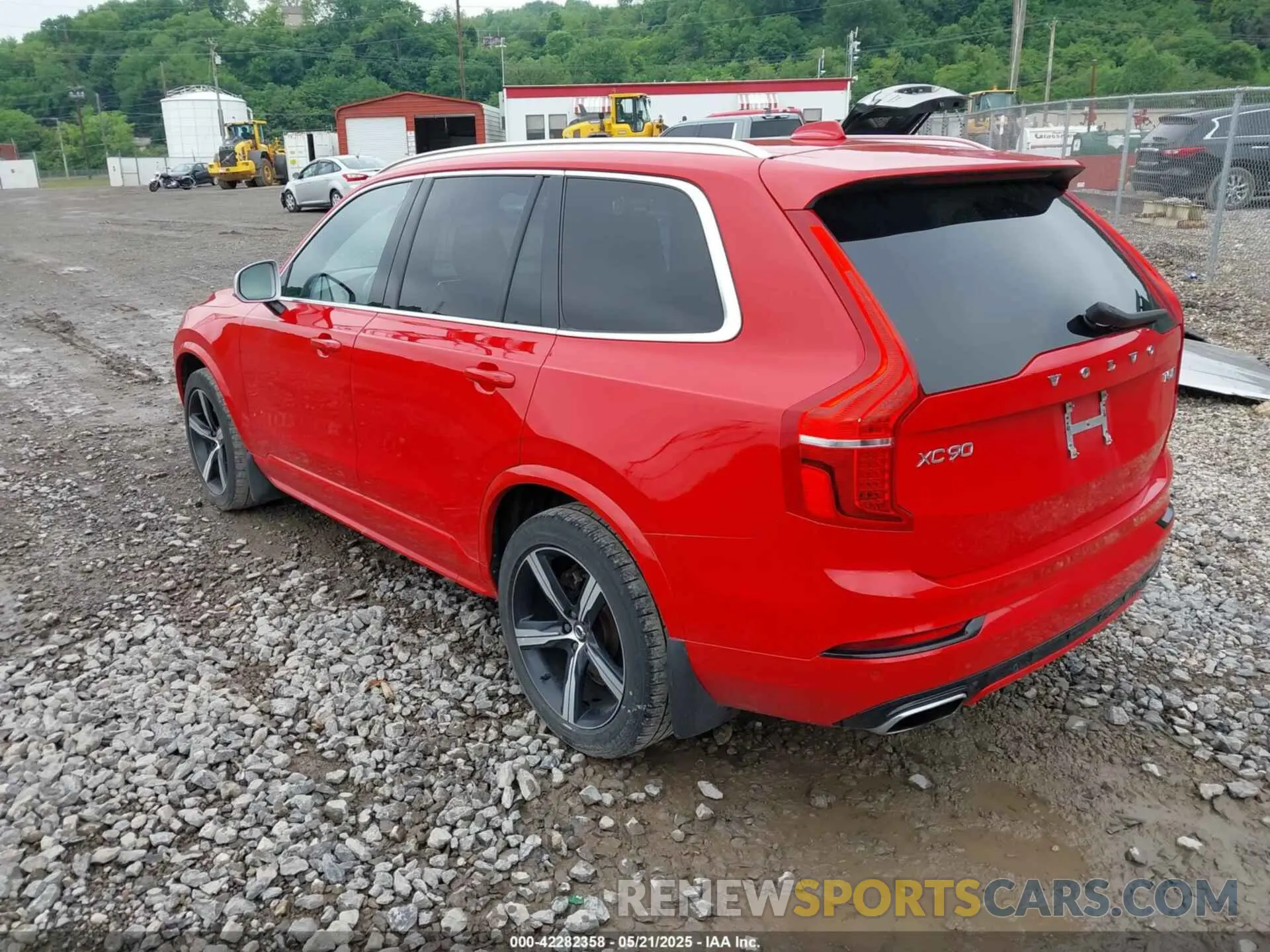 3 Photograph of a damaged car YV4102PM5K1469488 VOLVO XC90 2019