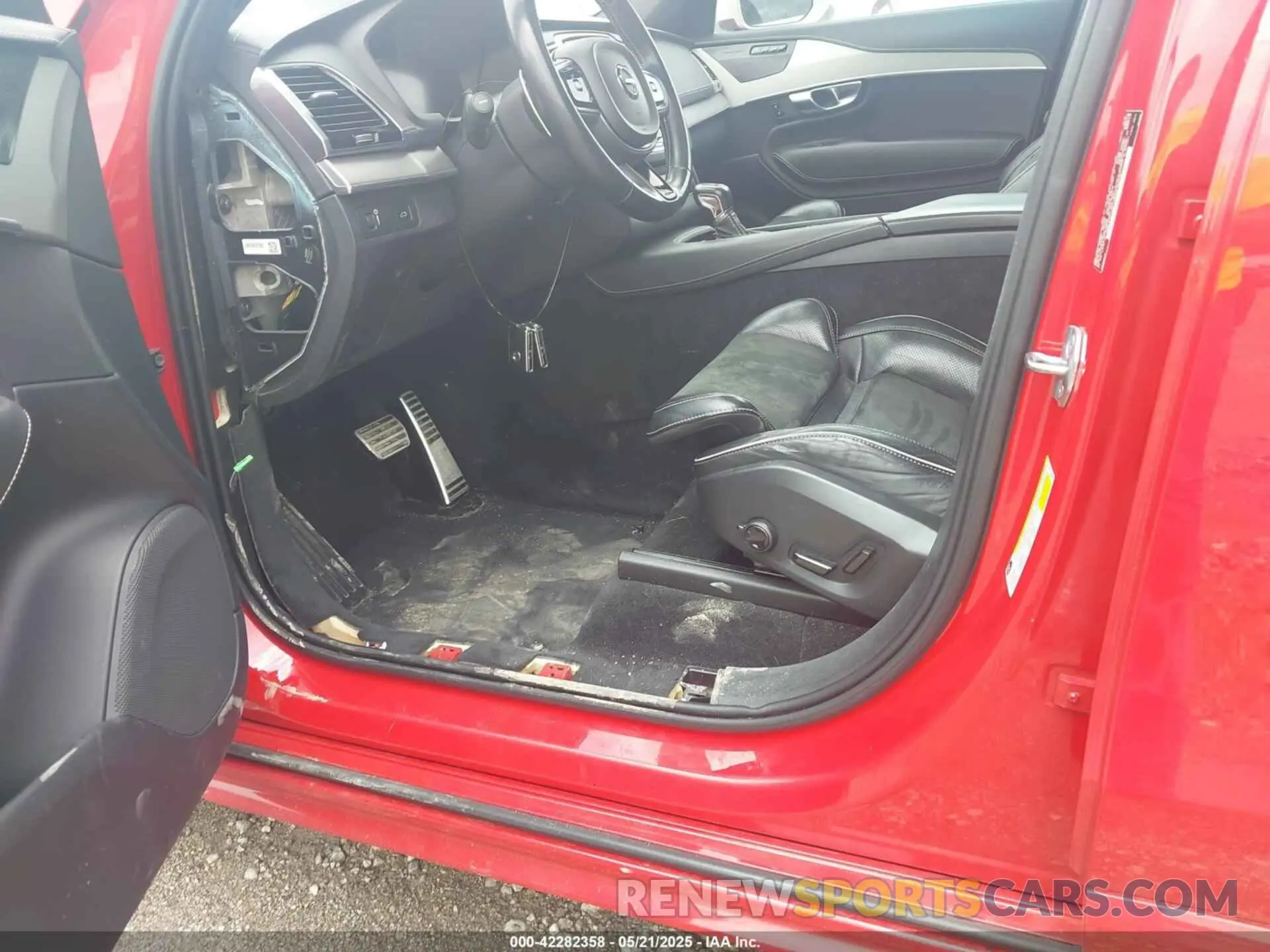 6 Photograph of a damaged car YV4102PM5K1469488 VOLVO XC90 2019