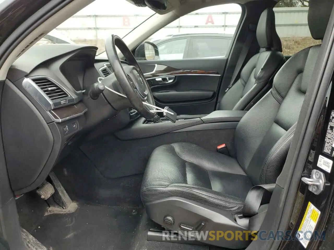 7 Фотография поврежденного автомобиля YV4A22PK5K1438458 VOLVO XC90 2019