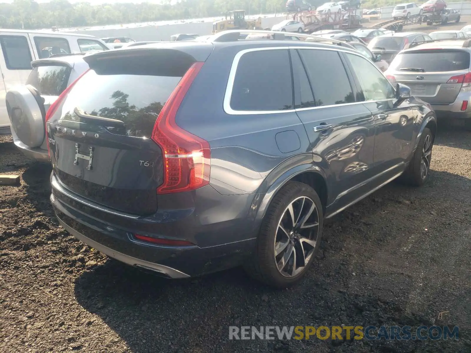4 Photograph of a damaged car YV4A22PK8K1496323 VOLVO XC90 2019