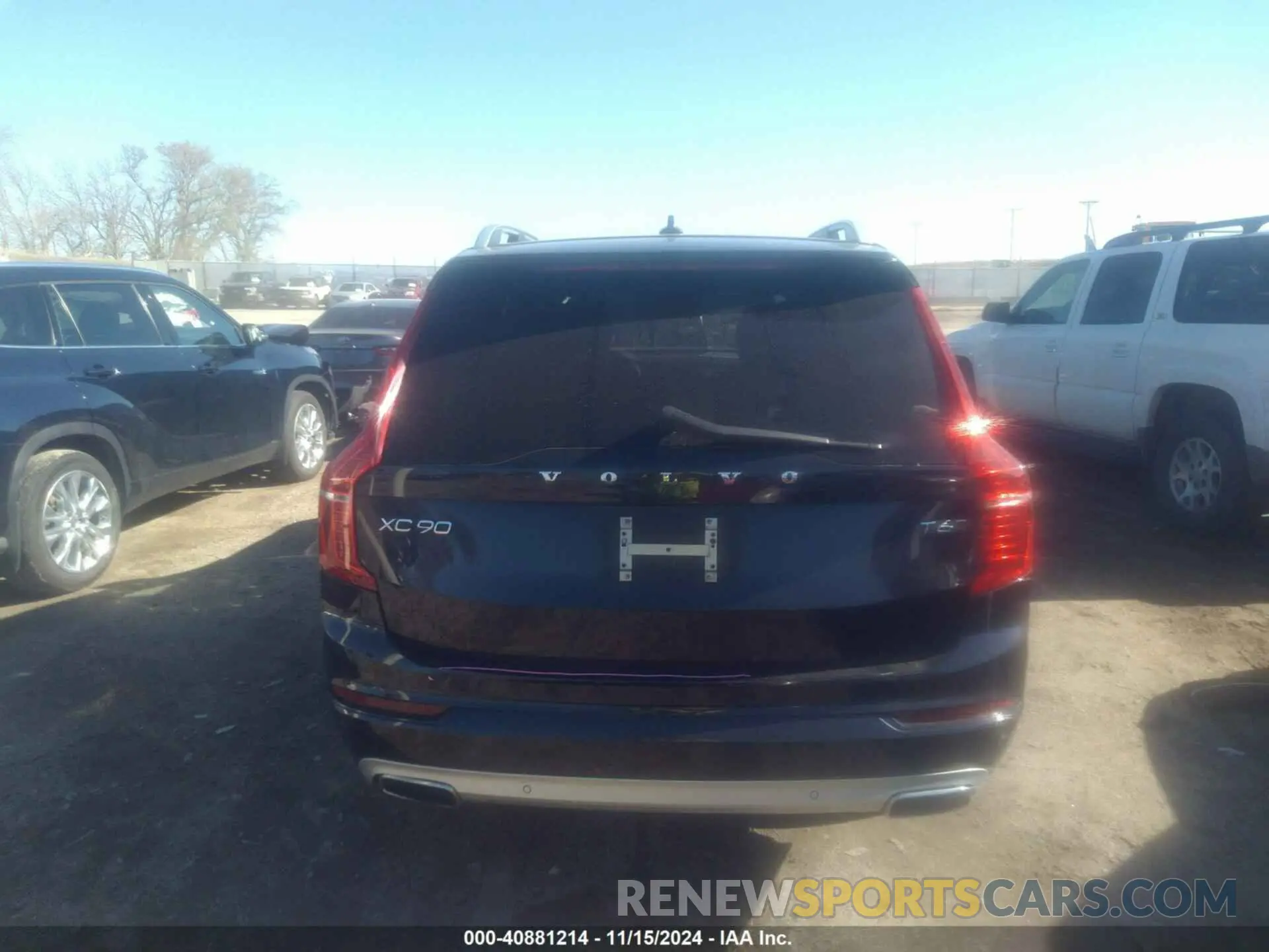16 Photograph of a damaged car YV4A22PK9K1416883 VOLVO XC90 2019