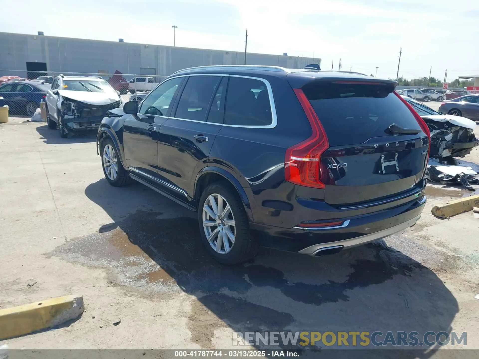 3 Photograph of a damaged car YV4A22PL0K1487320 VOLVO XC90 2019