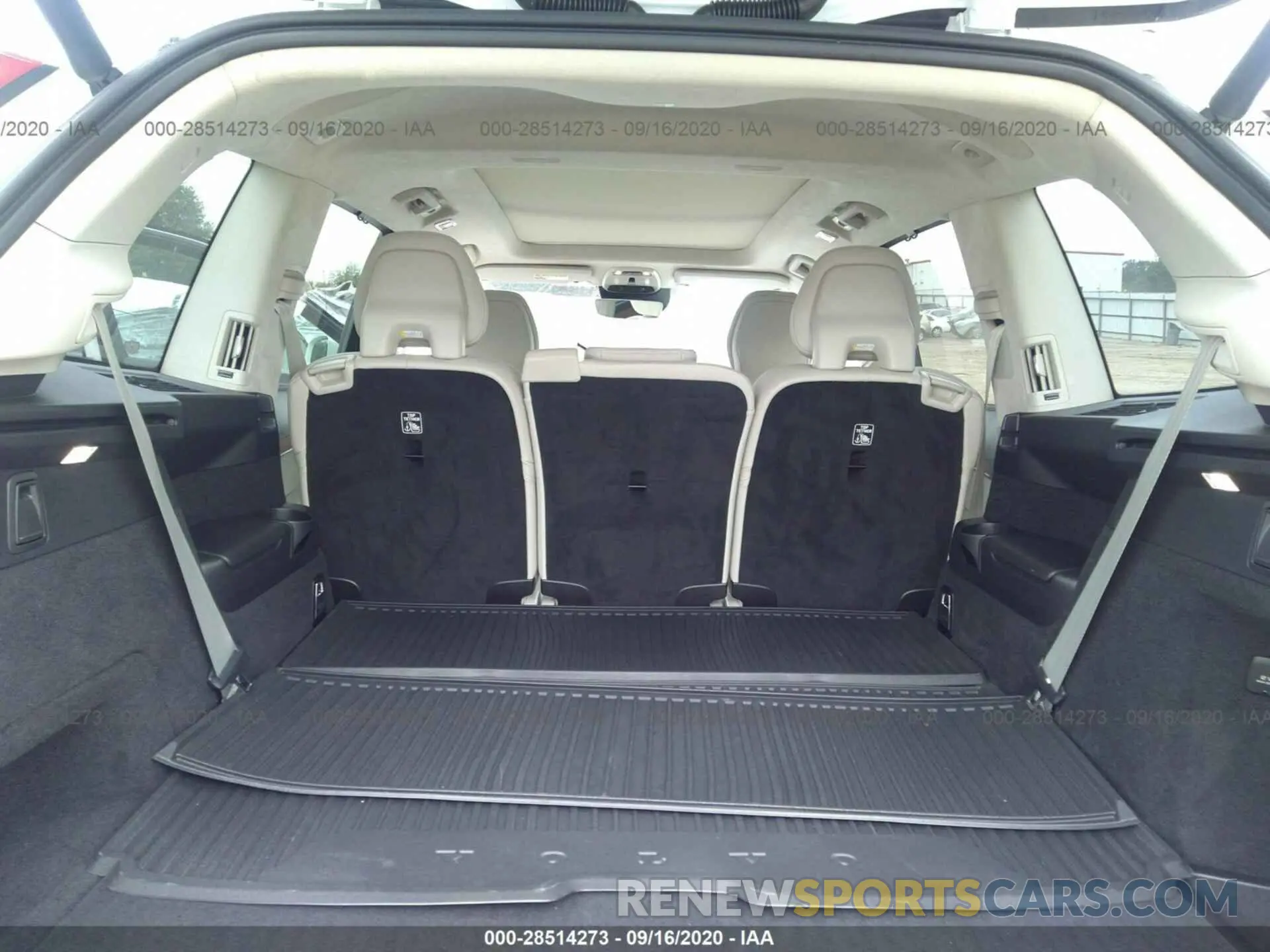 8 Photograph of a damaged car YV4A22PL2K1461785 VOLVO XC90 2019
