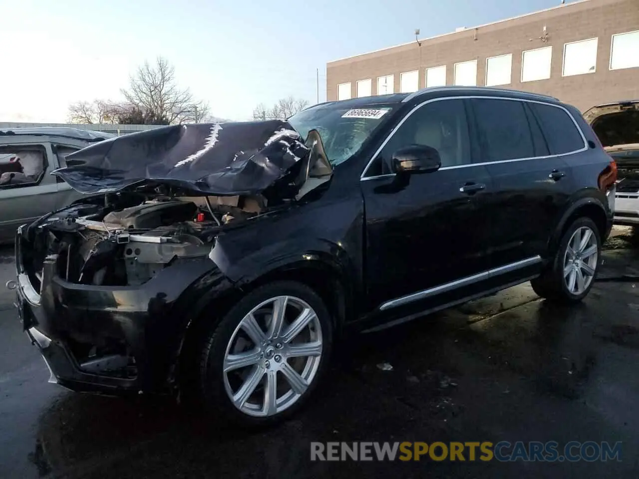 1 Фотография поврежденного автомобиля YV4A22PL2K1475010 VOLVO XC90 2019