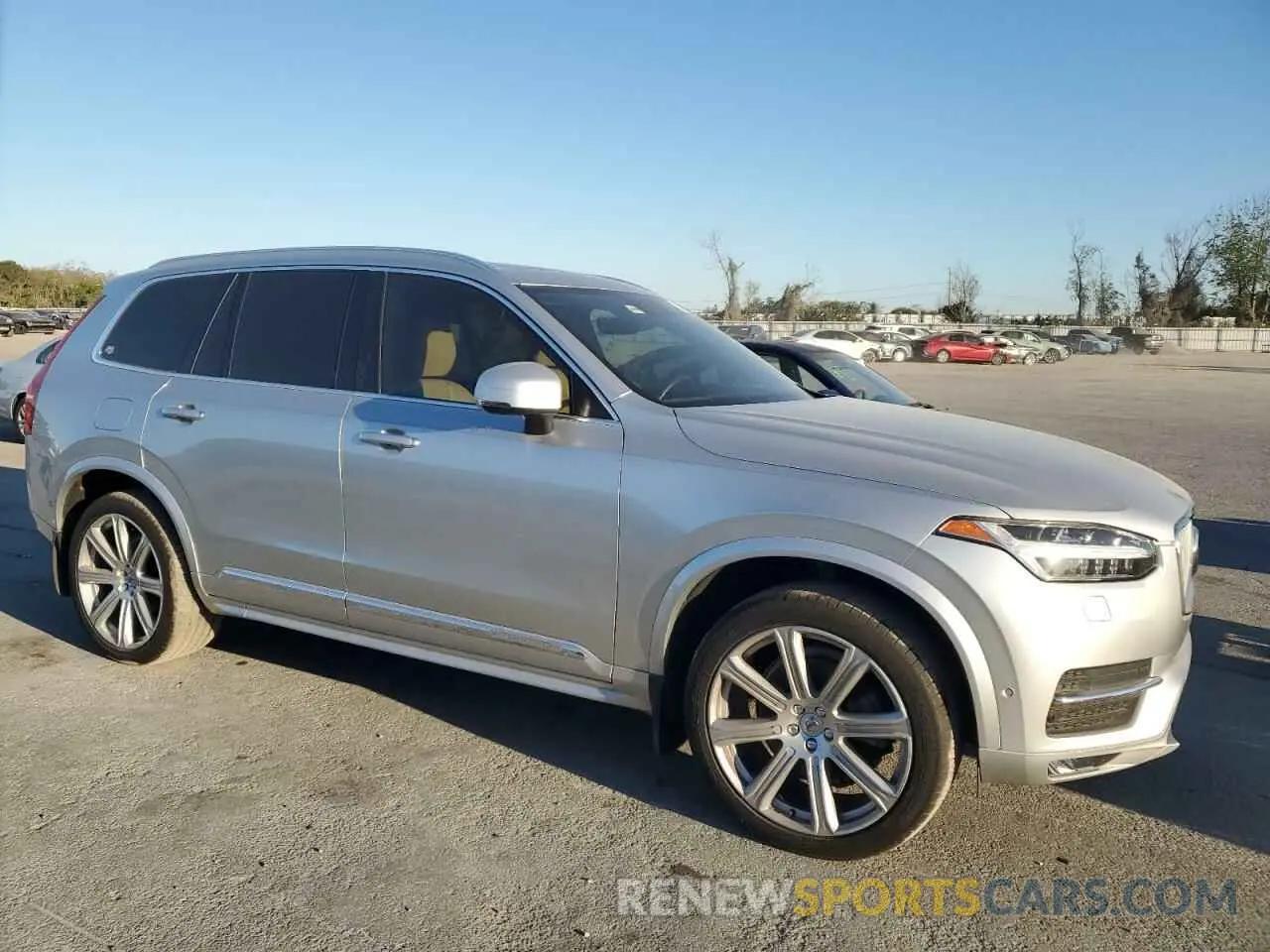 4 Photograph of a damaged car YV4A22PL2K1493118 VOLVO XC90 2019