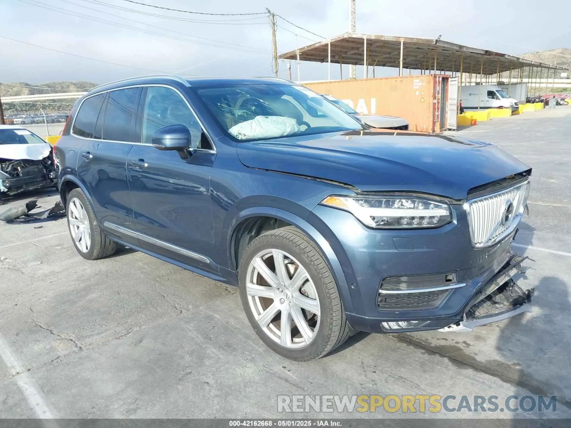 1 Photograph of a damaged car YV4A22PL8K1425924 VOLVO XC90 2019