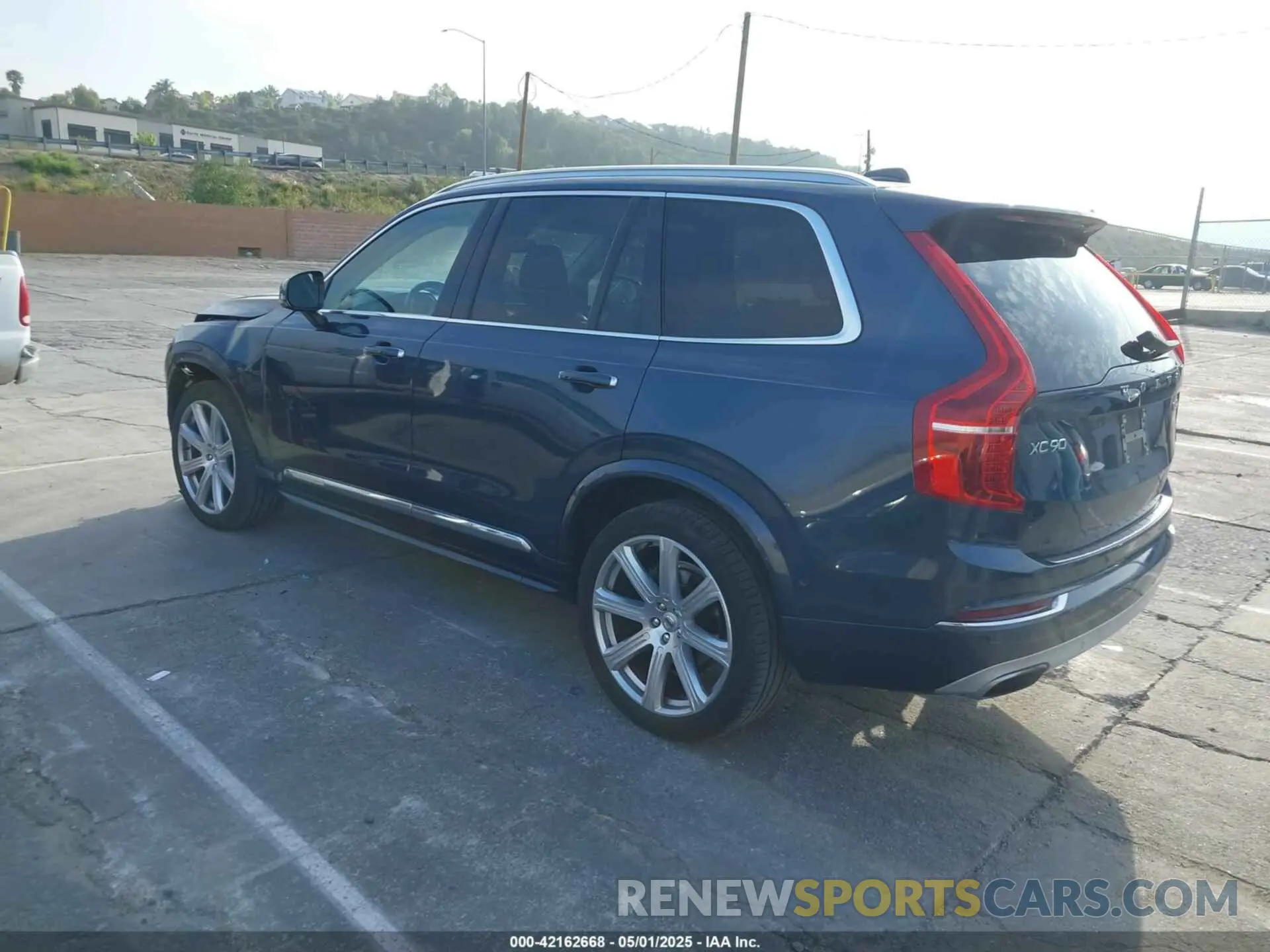 3 Photograph of a damaged car YV4A22PL8K1425924 VOLVO XC90 2019
