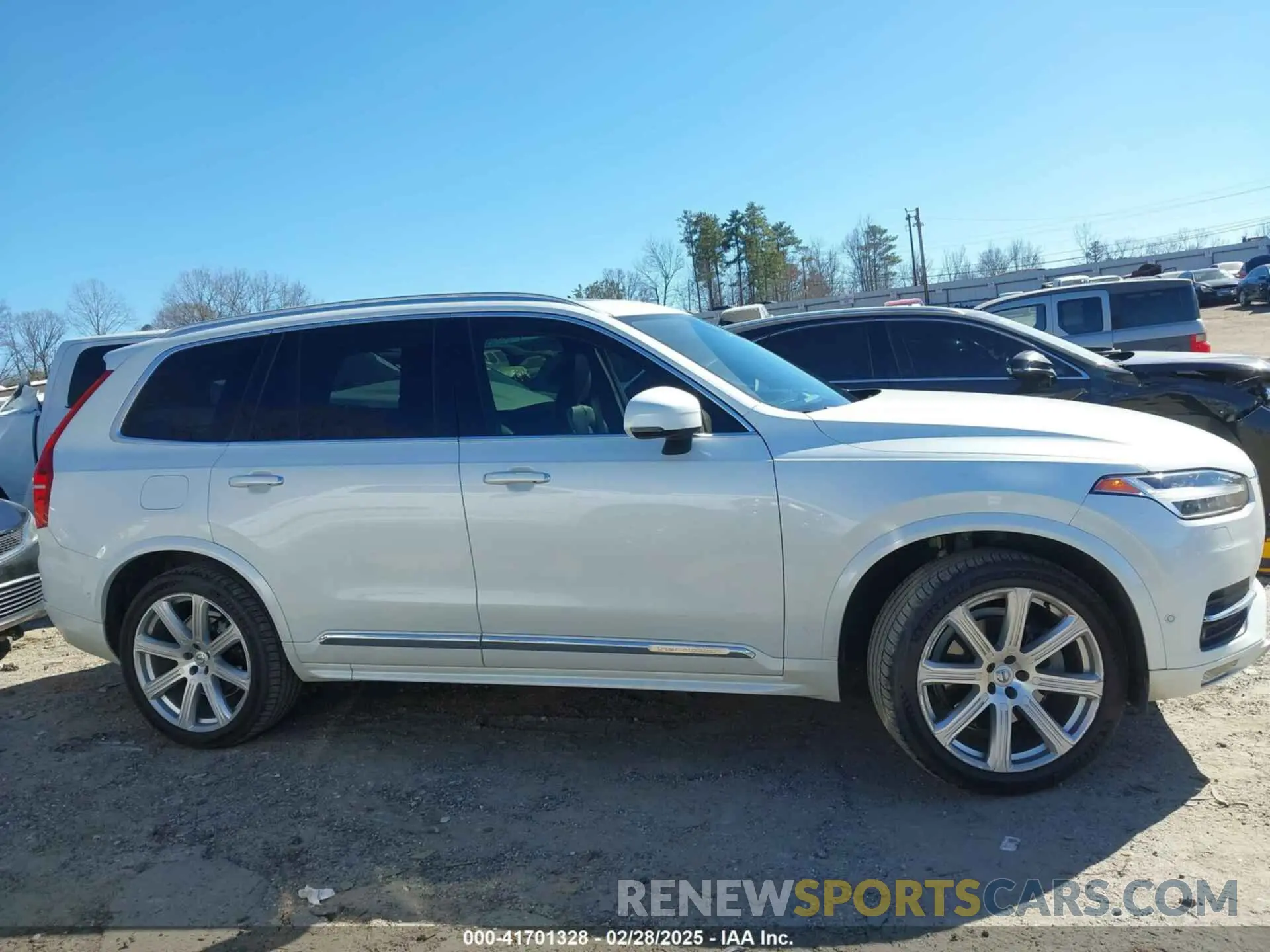 13 Photograph of a damaged car YV4A22PL8K1451651 VOLVO XC90 2019