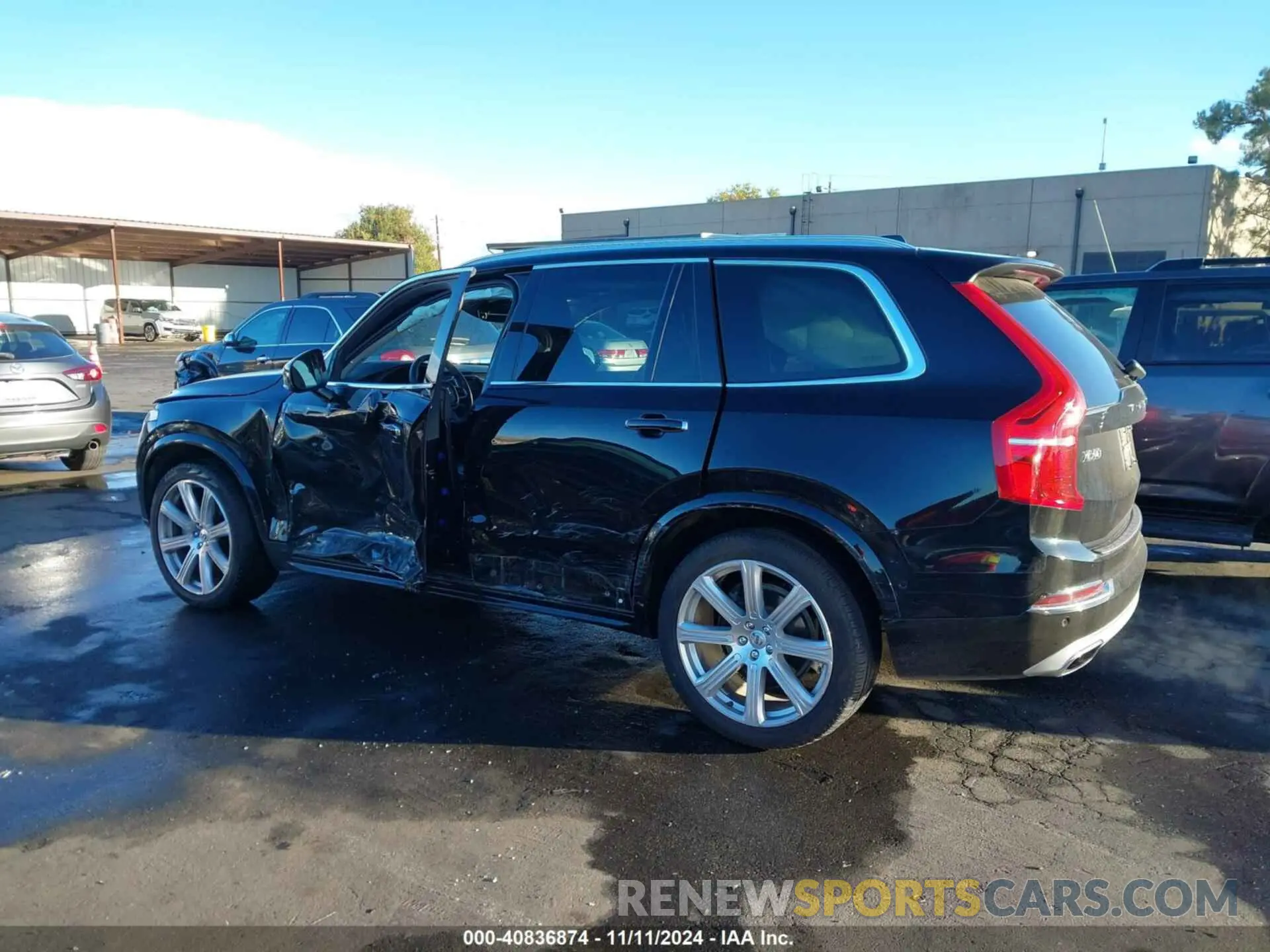 14 Photograph of a damaged car YV4A22PL8K1464738 VOLVO XC90 2019