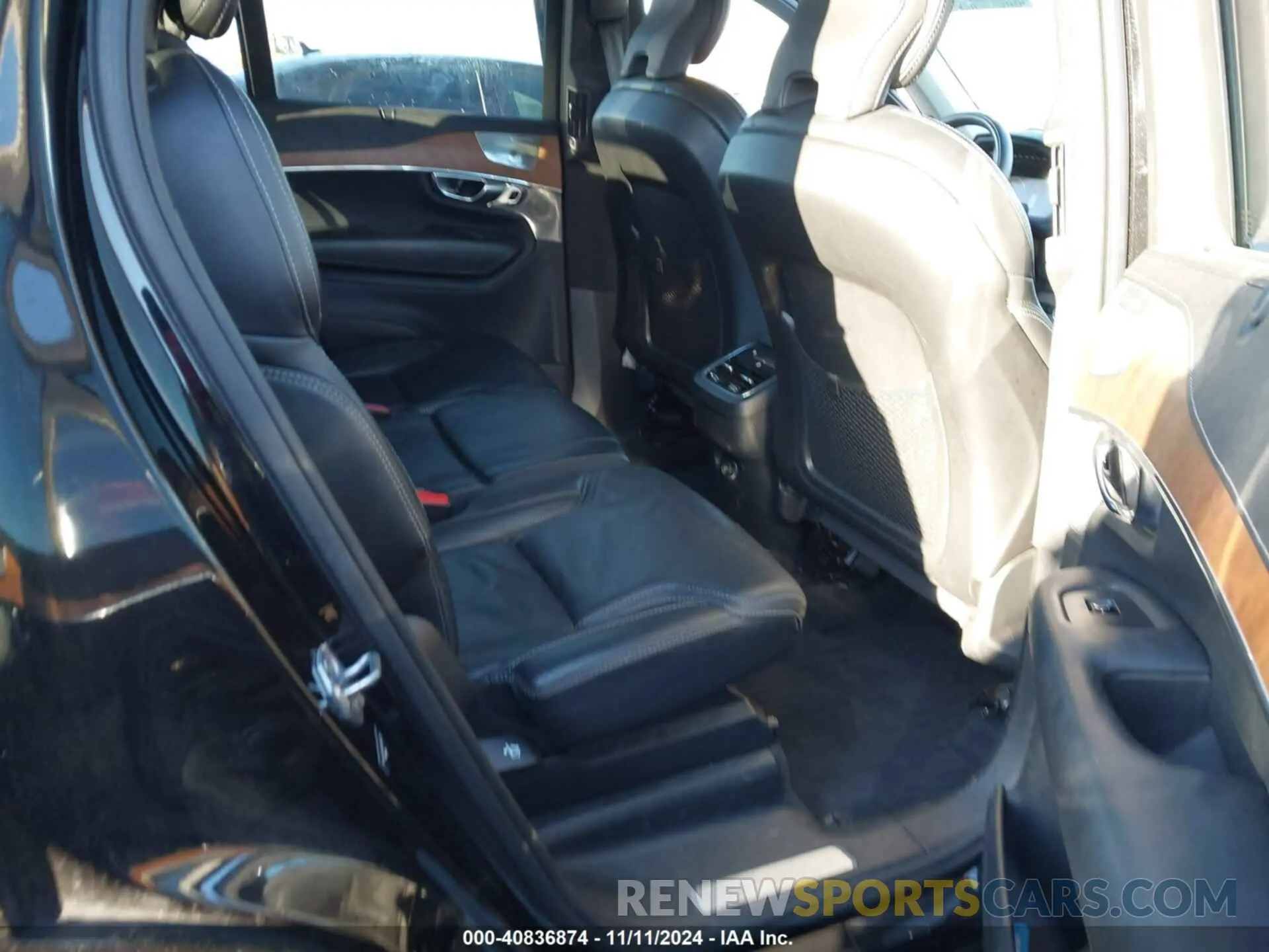 8 Photograph of a damaged car YV4A22PL8K1464738 VOLVO XC90 2019