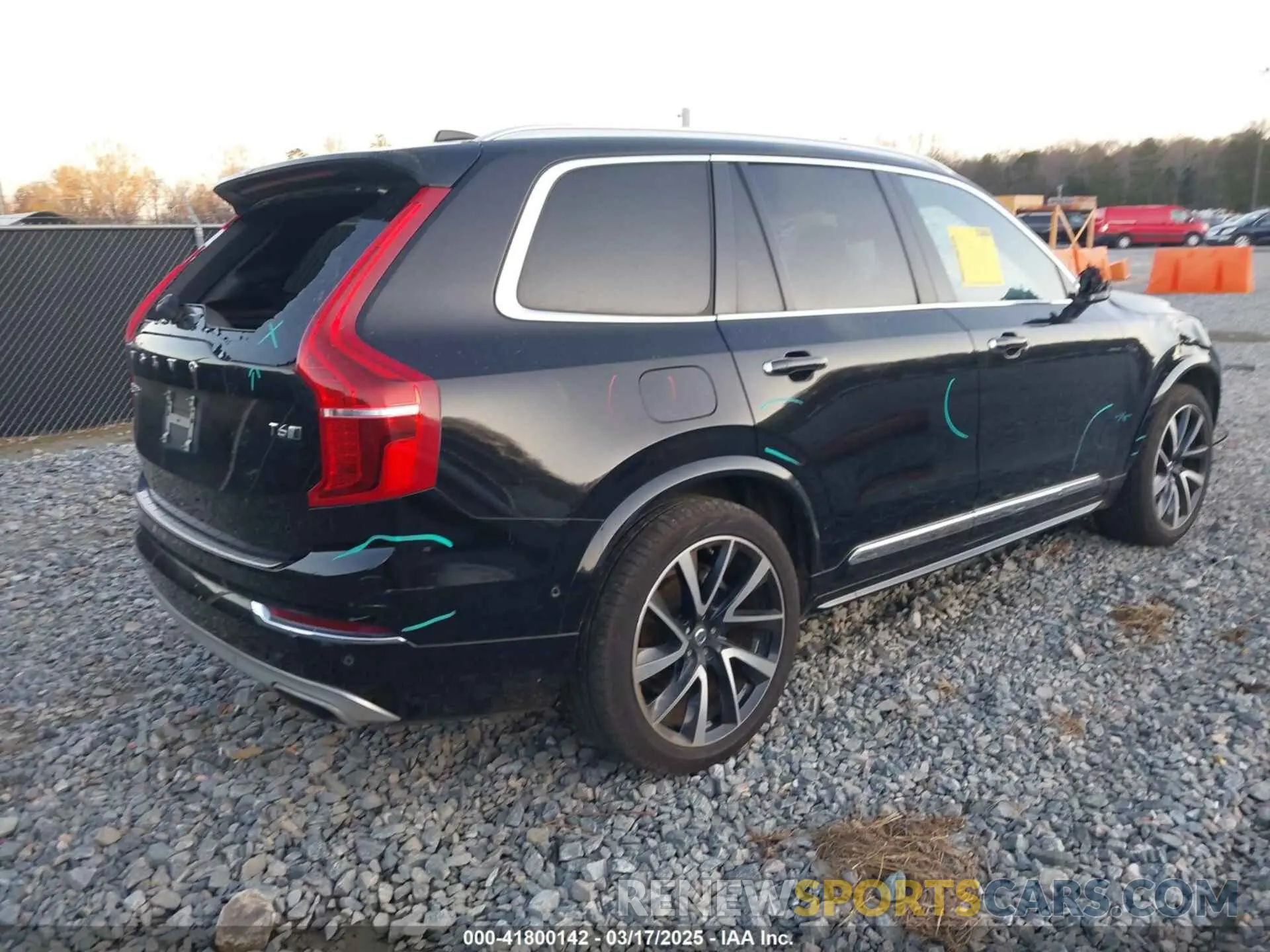 4 Photograph of a damaged car YV4A22PL8K1475898 VOLVO XC90 2019