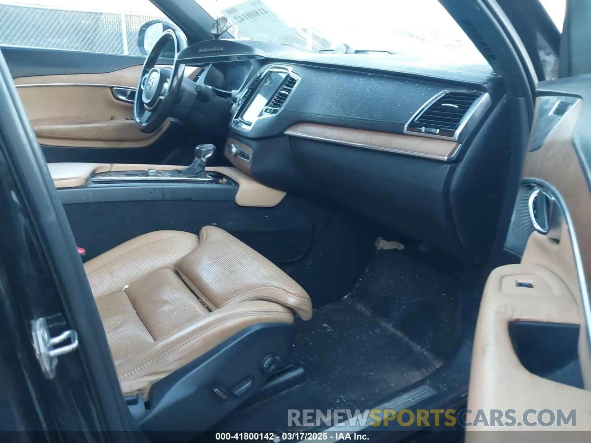 5 Photograph of a damaged car YV4A22PL8K1475898 VOLVO XC90 2019