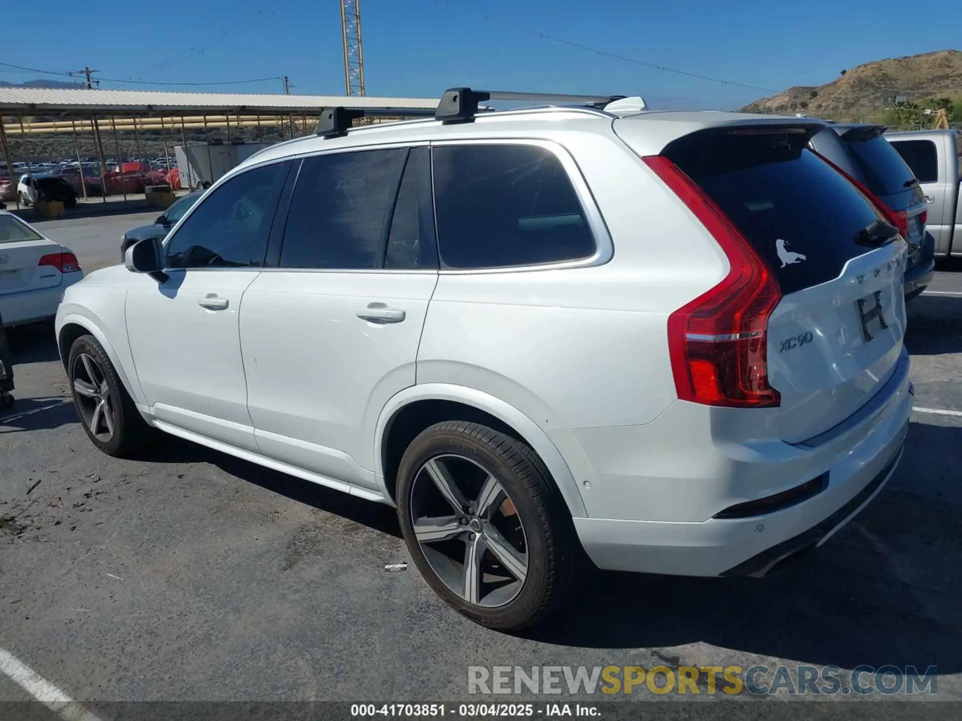 3 Фотография поврежденного автомобиля YV4A22PM3K1418016 VOLVO XC90 2019