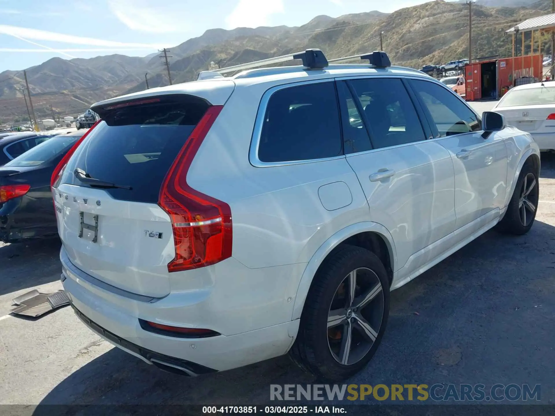 4 Фотография поврежденного автомобиля YV4A22PM3K1418016 VOLVO XC90 2019