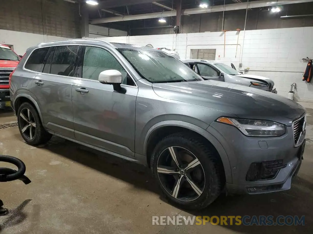 4 Photograph of a damaged car YV4A22PM4K1490312 VOLVO XC90 2019