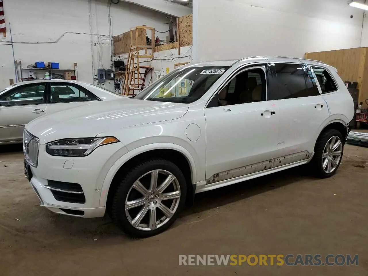 1 Photograph of a damaged car YV4BR0CL5K1431528 VOLVO XC90 2019