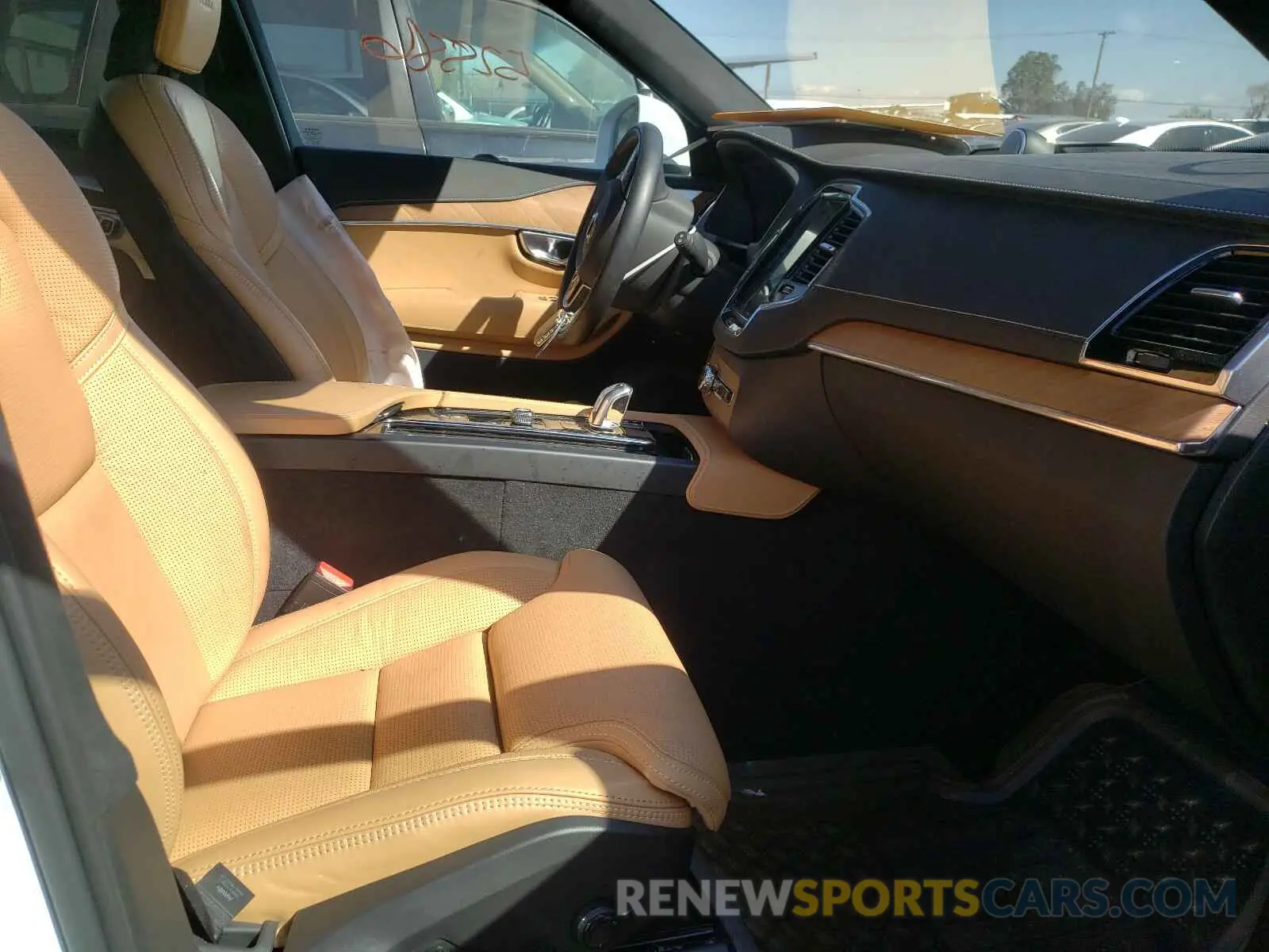 5 Photograph of a damaged car YV4BR0CL9K1444010 VOLVO XC90 2019