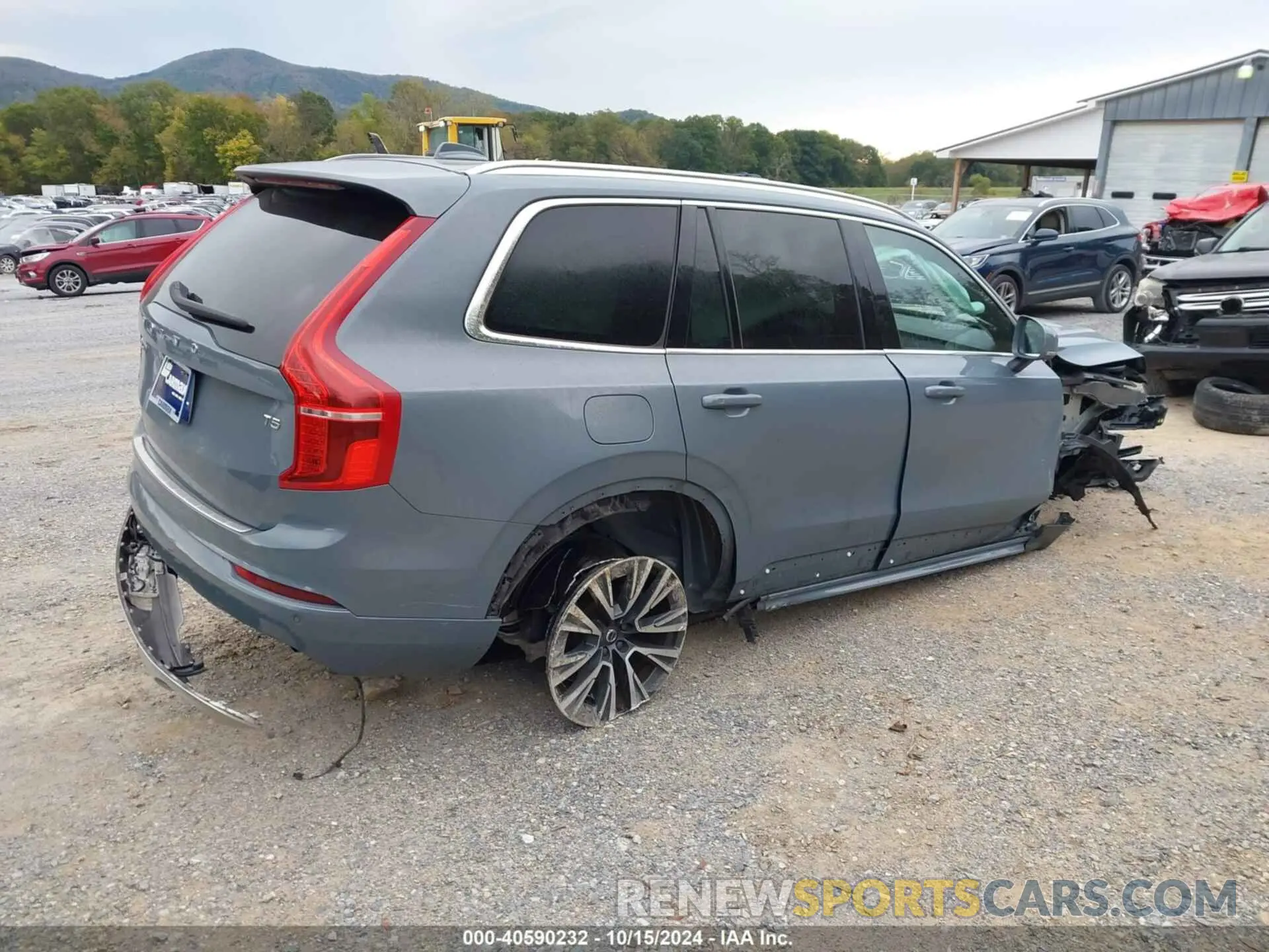 4 Photograph of a damaged car YV4102CK0L1583081 VOLVO XC90 2020