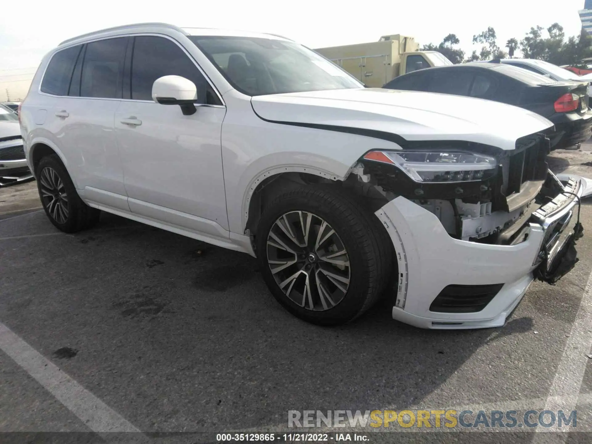 1 Photograph of a damaged car YV4102CK3L1618194 VOLVO XC90 2020