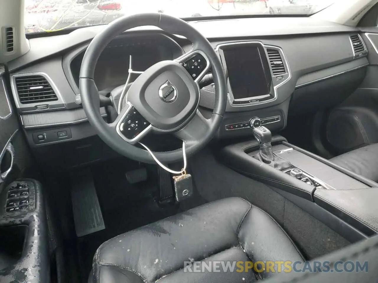 8 Photograph of a damaged car YV4102PK1L1554425 VOLVO XC90 2020