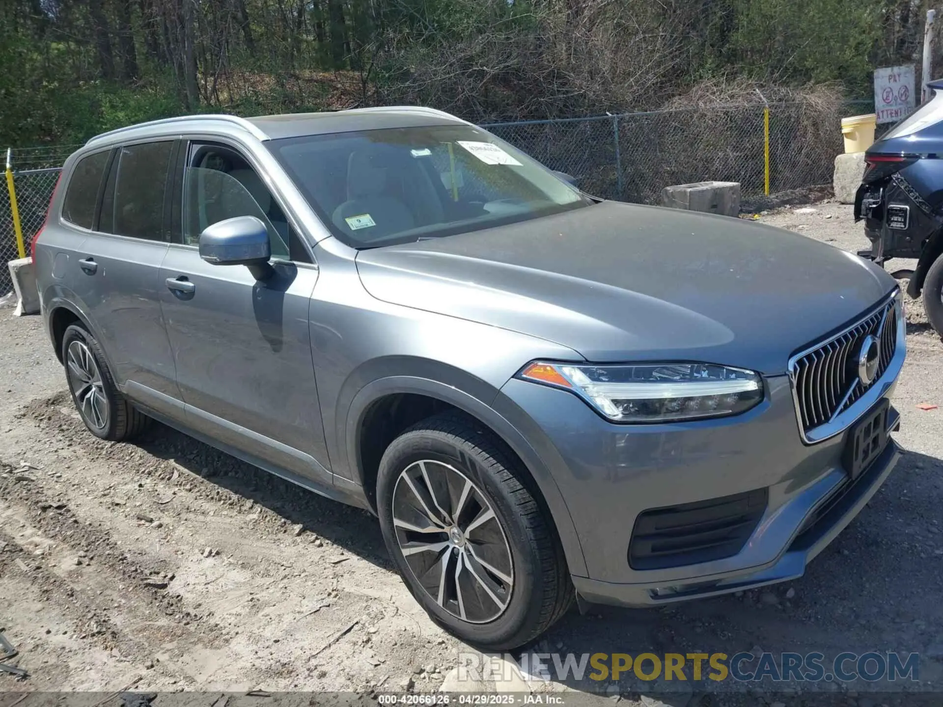 1 Photograph of a damaged car YV4102PK1L1605633 VOLVO XC90 2020