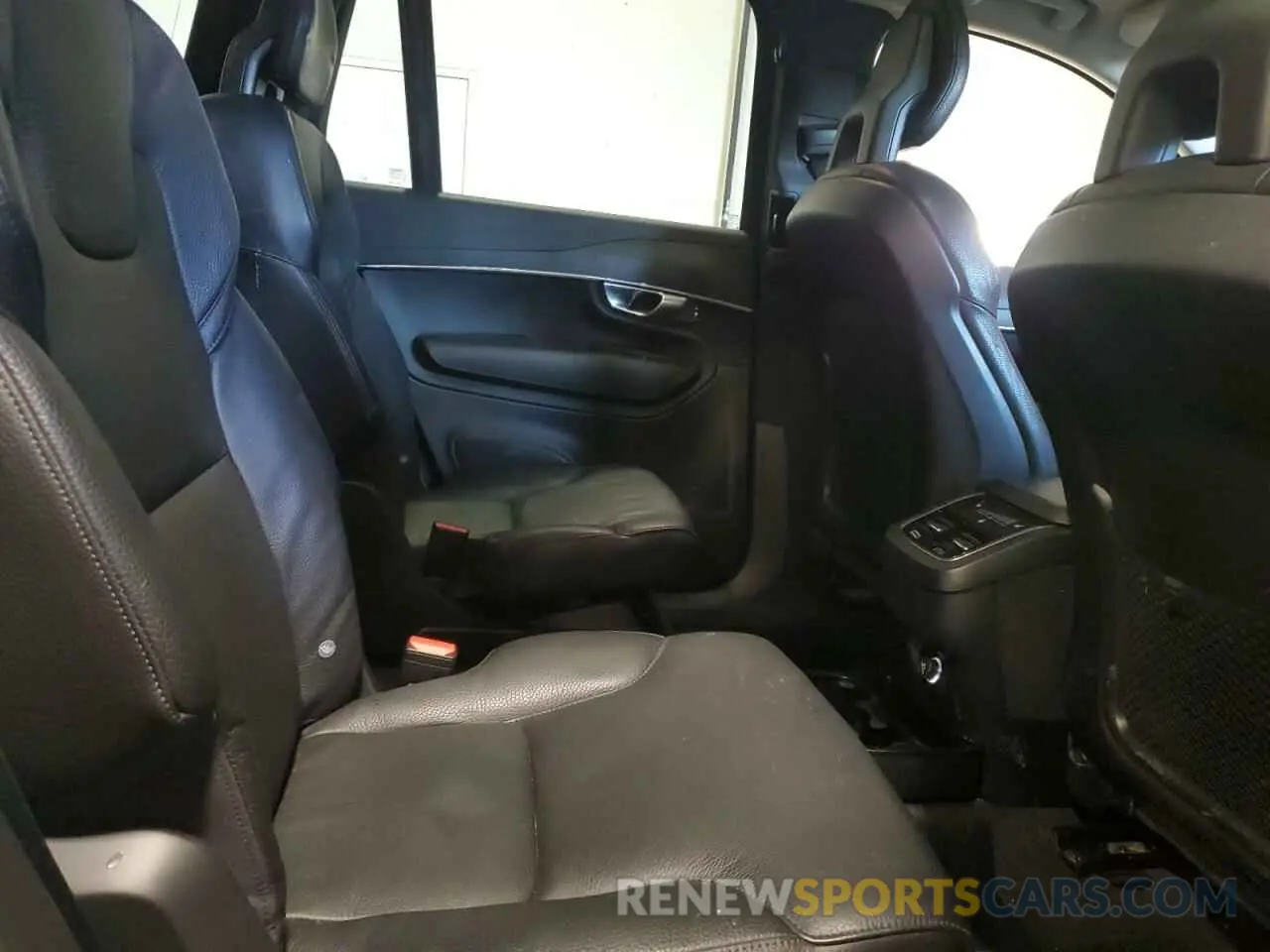 11 Фотография поврежденного автомобиля YV4A221K9L1567975 VOLVO XC90 2020