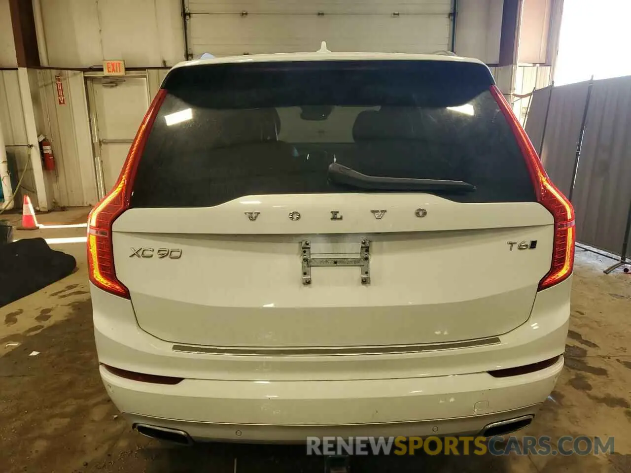 6 Фотография поврежденного автомобиля YV4A221K9L1567975 VOLVO XC90 2020