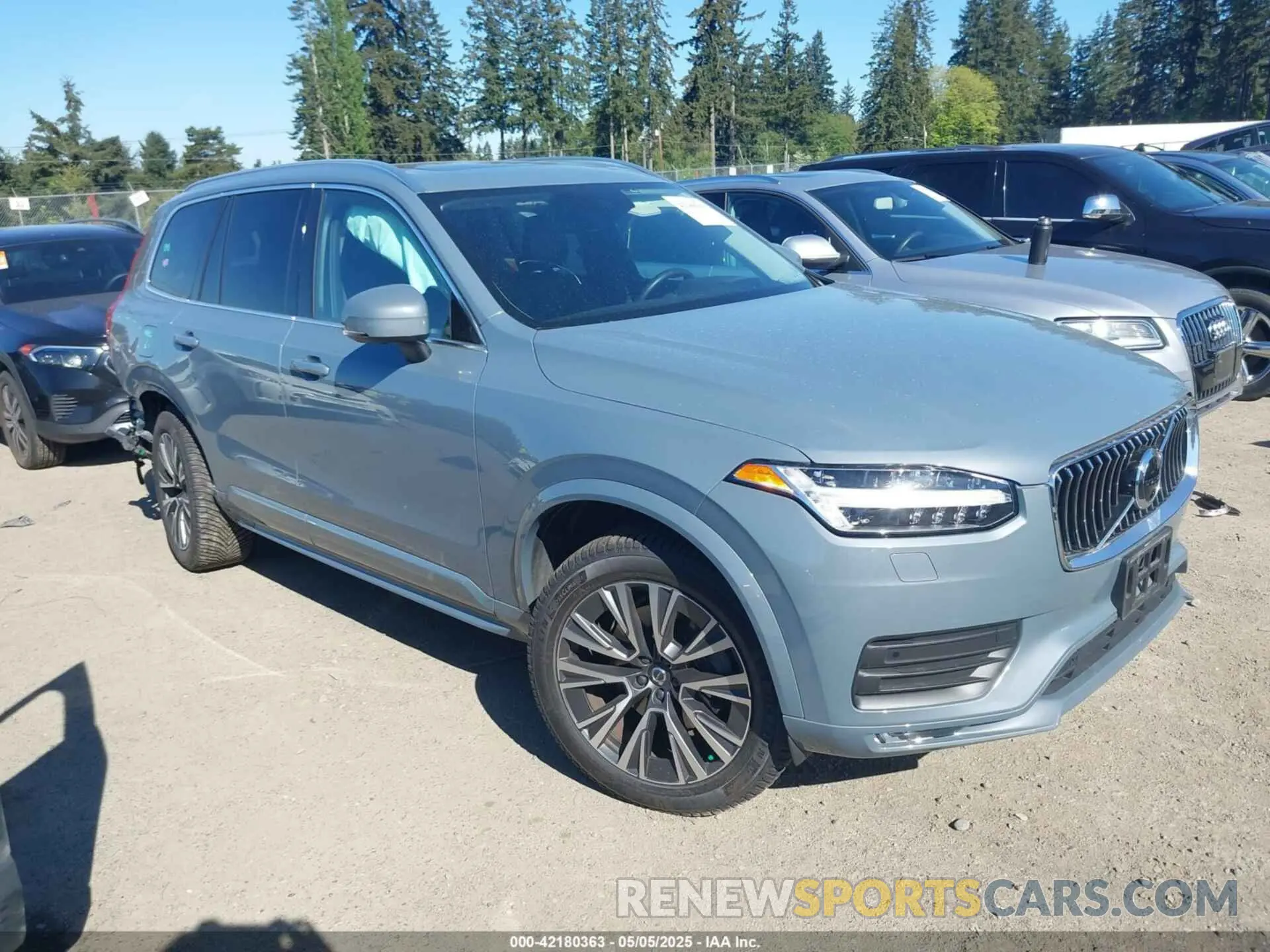 1 Photograph of a damaged car YV4A221KXL1553065 VOLVO XC90 2020