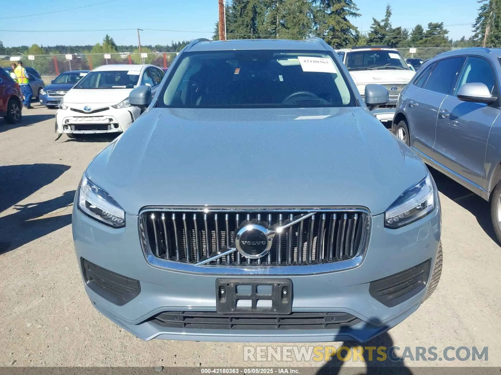 13 Photograph of a damaged car YV4A221KXL1553065 VOLVO XC90 2020