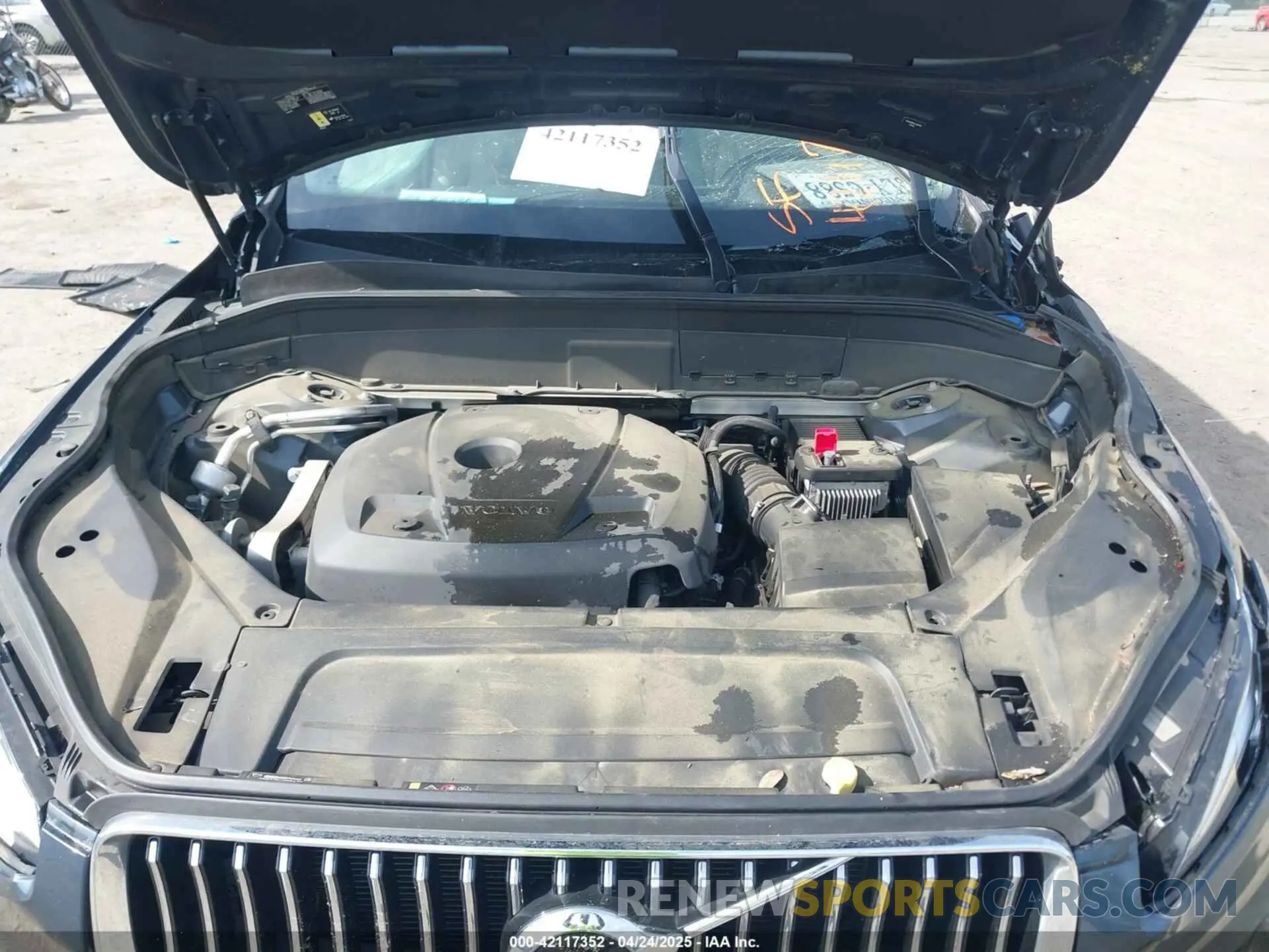 10 Фотография поврежденного автомобиля YV4A22PK3L1537541 VOLVO XC90 2020