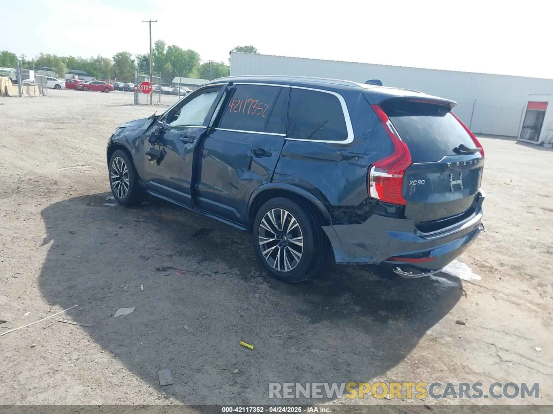 3 Фотография поврежденного автомобиля YV4A22PK3L1537541 VOLVO XC90 2020