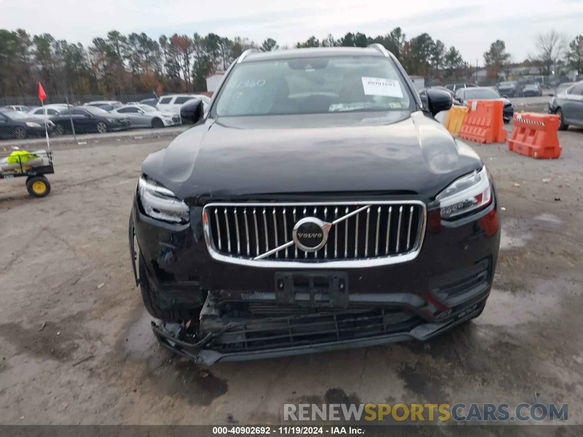 12 Photograph of a damaged car YV4A22PK5L1544717 VOLVO XC90 2020